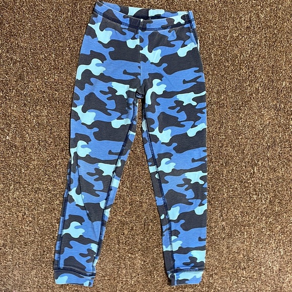 Primary Kids Long Sleeve Cotton PJs Side 6-7 - Picture 7 of 10